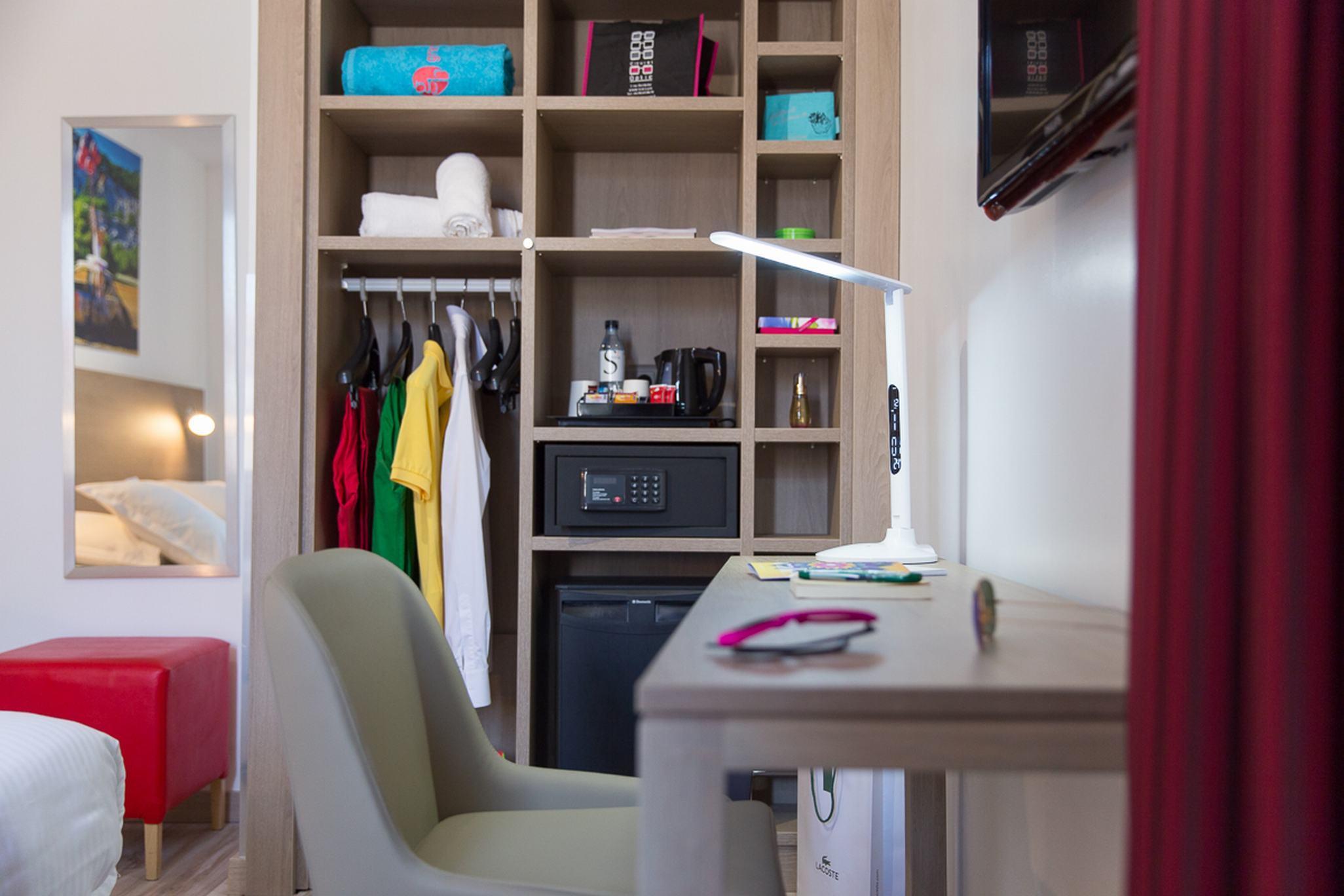 Grand Dauphine Toulon, Boutique & Toulon